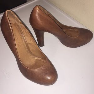 Cognac Heels